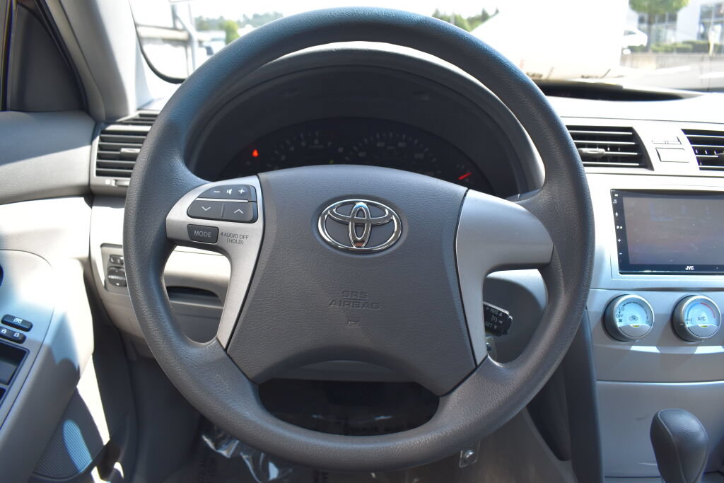 Used 2009 Toyota Camry LE FWD image 8