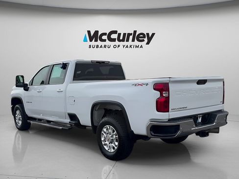 Used 2025 Chevrolet Silverado 3500 LT w/ Safety Package AWD/4WD image 4
