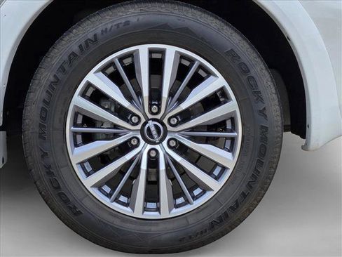 Used 2023 Nissan Armada SL RWD image 14