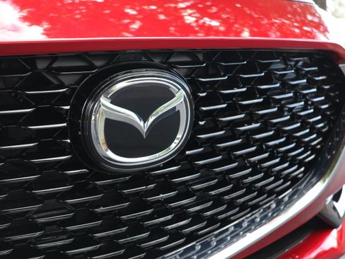 New 2026 MAZDA MAZDA3 2.5 S Sedan w/ Preferred Pkg FWD image 21