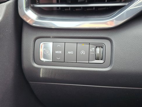 New 2025 GMC Acadia Denali image 30