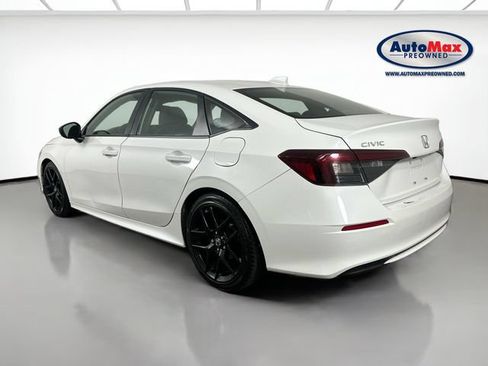 Used 2025 Honda Civic Sport image 5