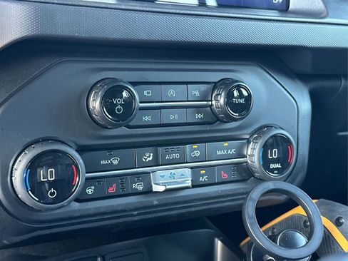 Used 2024 Ford Bronco Badlands image 23