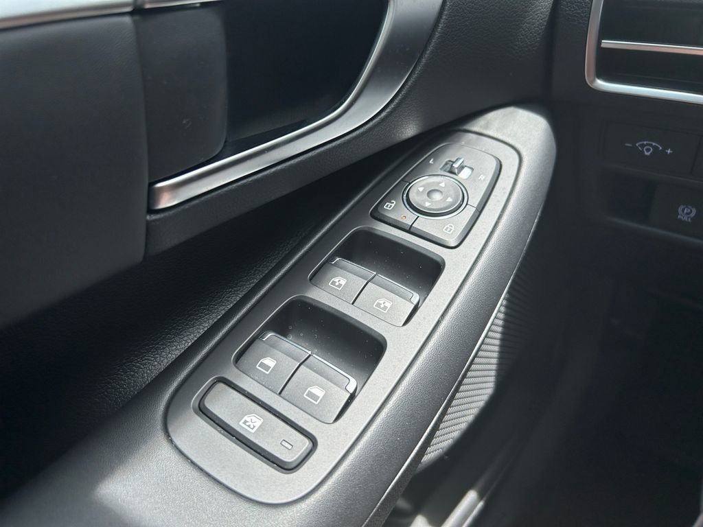 New 2025 Hyundai Sonata SEL FWD image 16