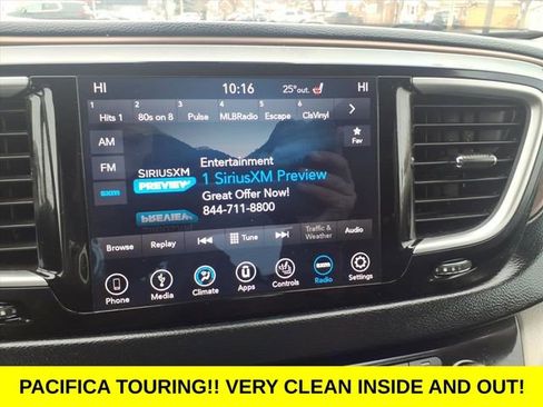 Used 2018 Chrysler Pacifica Touring-L w/ Advanced Safetytec Group image 19