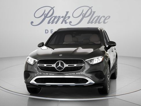 Used 2026 Mercedes-Benz GLC 300 image 37