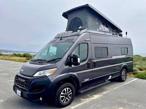 Used 2023 RAM ProMaster 3500 w/ Driver Convenience Group image 2