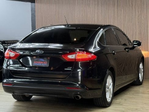 Used 2015 Ford Fusion SE w/ Equipment Group 202A FWD image 9