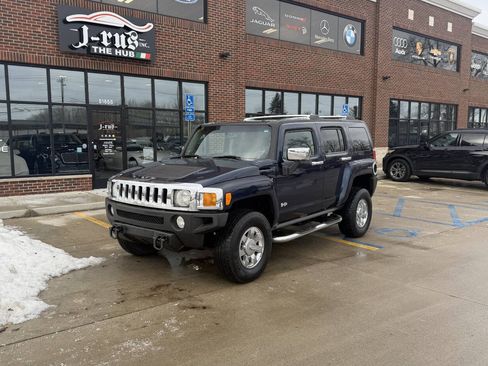 Used 2008 HUMMER H3 Luxury image 2