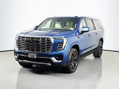 New 2026 GMC Yukon XL Denali w/ Denali Reserve Package image 3
