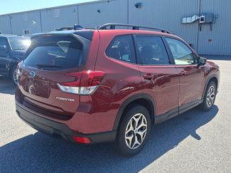 Certified 2024 Subaru Forester Premium AWD/4WD video 4