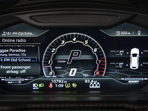 Used 2022 Lamborghini Urus AWD/4WD image 44