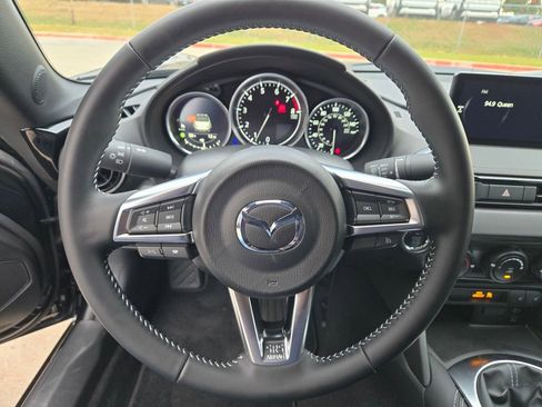 New 2025 MAZDA MX-5 Miata Club image 11