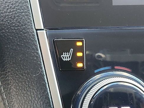 Used 2018 Subaru Outback 2.5i Limited image 14