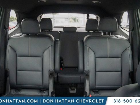 Used 2024 GMC Acadia Elevation FWD image 21