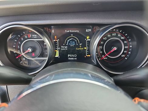 Used 2021 Jeep Gladiator Mojave AWD/4WD image 10