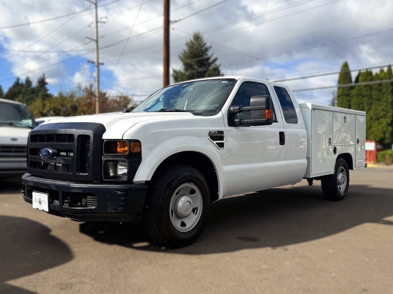 Used 2009 Ford F250 Lariat RWD image 1
