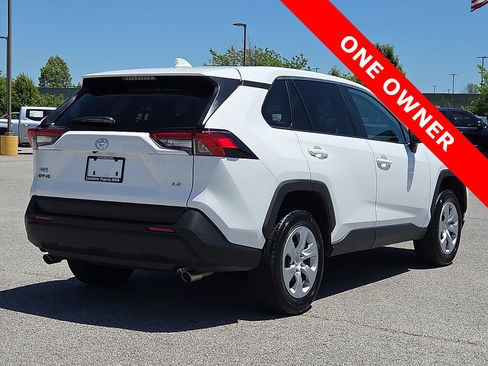 Used 2025 Toyota RAV4 LE FWD image 5