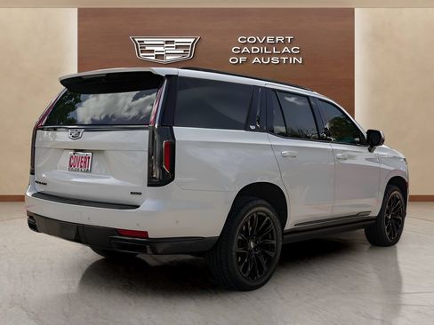 Used 2023 Cadillac Escalade Sport w/ LPO, ONYX Package AWD/4WD image 4