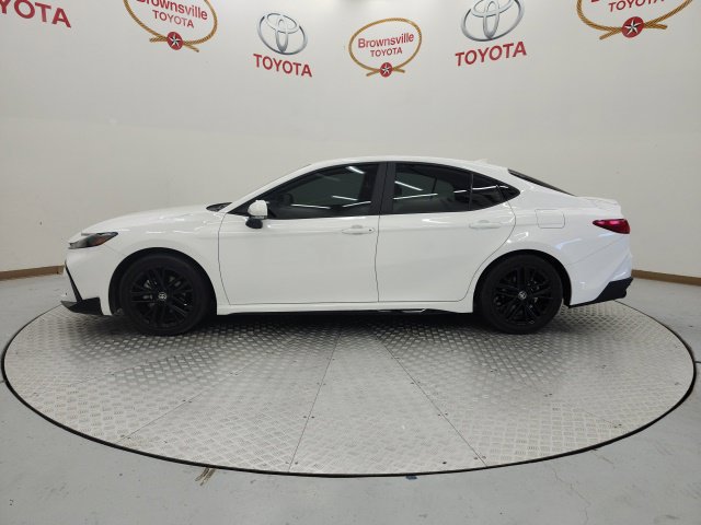 Used 2025 Toyota Camry SE w/ Convenience Package FWD image 5