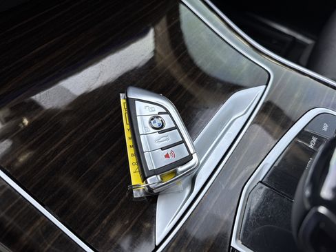 Used 2020 BMW X5 xDrive40i w/ Premium Package image 26