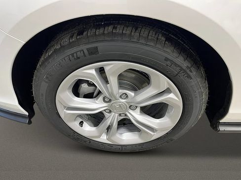 Used 2026 Honda Accord LX image 10