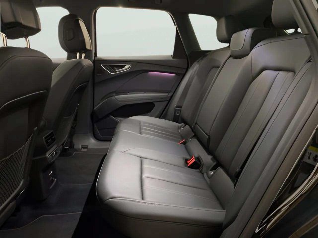 Used 2023 Audi Q4 e-tron Premium Plus RWD image 68