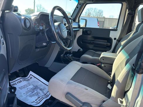 Used 2007 Jeep Wrangler X AWD/4WD image 9