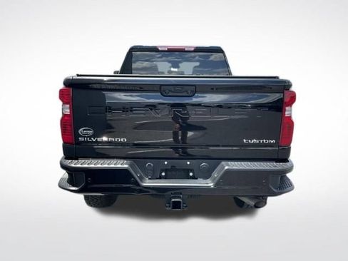 Used 2025 Chevrolet Silverado 2500 Custom w/ Custom Value Package AWD/4WD image 14