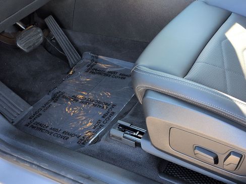 Used 2025 BMW X1 xDrive28i w/ Technology Package image 17