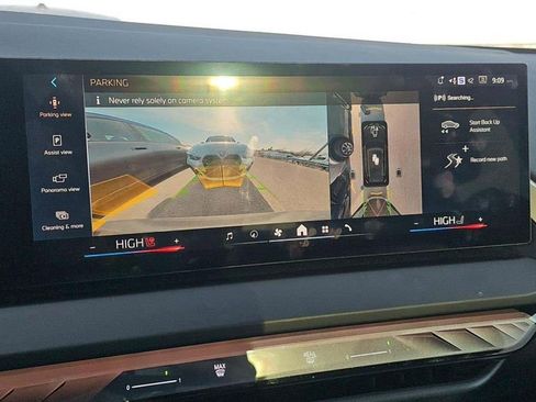 Used 2025 BMW X3 xDrive30i w/ Premium Package AWD/4WD image 22