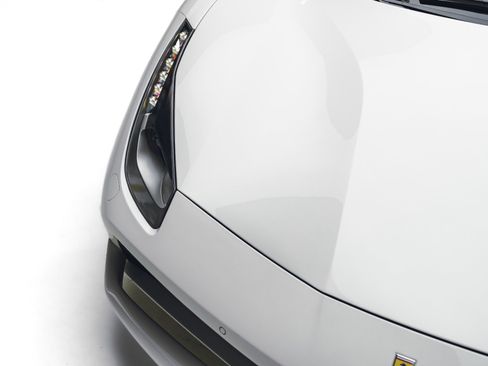 Used 2018 Ferrari 488 GTB RWD image 11