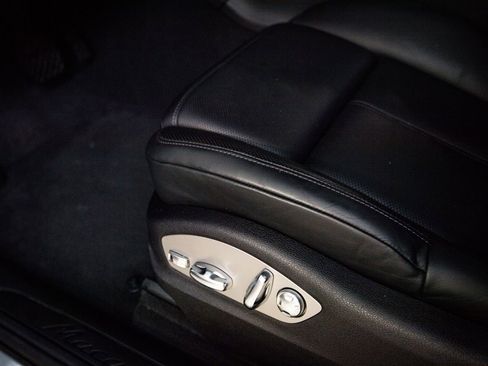 Certified 2026 Porsche Macan AWD/4WD image 14