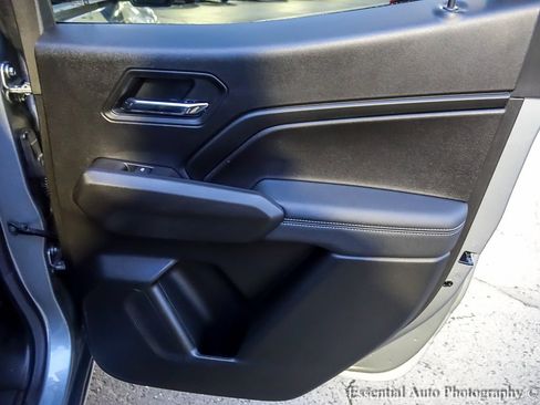 Used 2025 Chevrolet Colorado LT w/ Advanced Trailering Package image 30