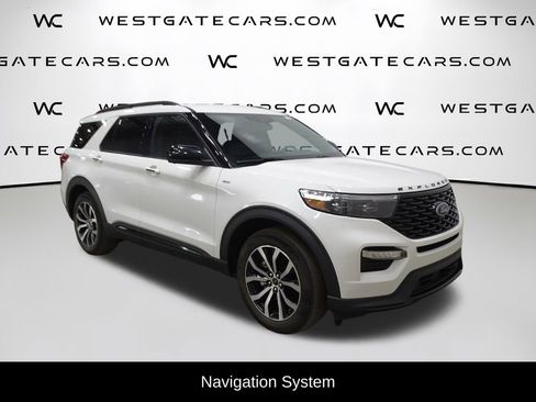 Used 2022 Ford Explorer ST-Line w/ Class IV Trailer Tow Package image 2