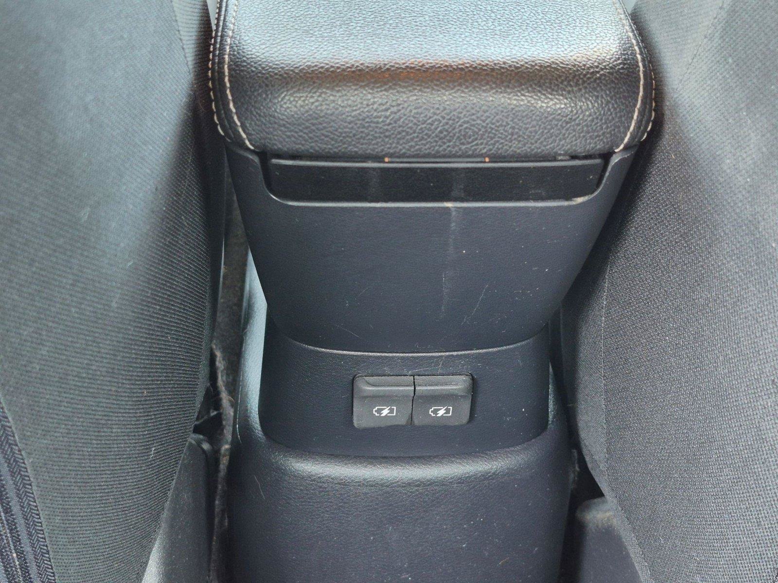 Used 2020 Nissan Versa S FWD image 16