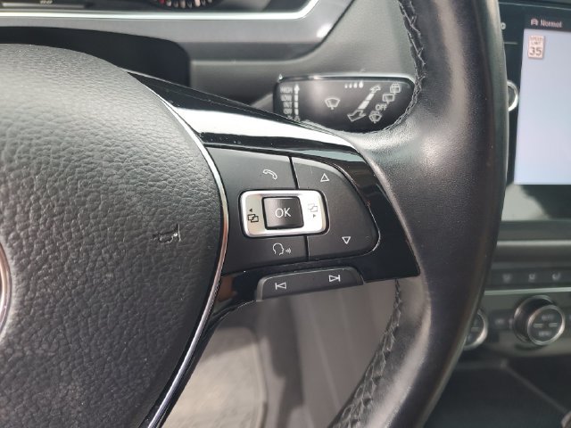 Used 2018 Volkswagen Tiguan SEL Premium AWD/4WD image 20