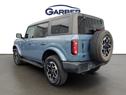 Used 2023 Ford Bronco Outer Banks AWD/4WD image 3