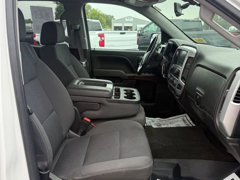 Used 2017 GMC Sierra 1500 SLE image 10