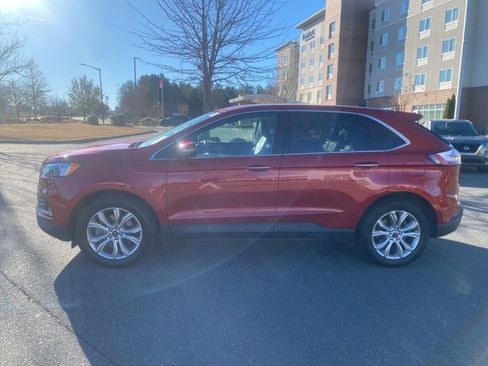 Used 2024 Ford Edge Titanium image 4
