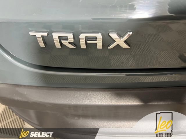 Used 2025 Chevrolet Trax LS w/ LS Convenience Package FWD image 7