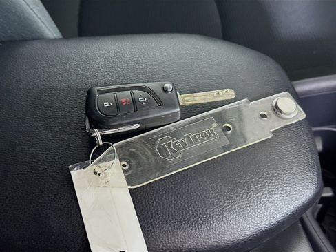 Certified 2025 Toyota RAV4 LE FWD image 32