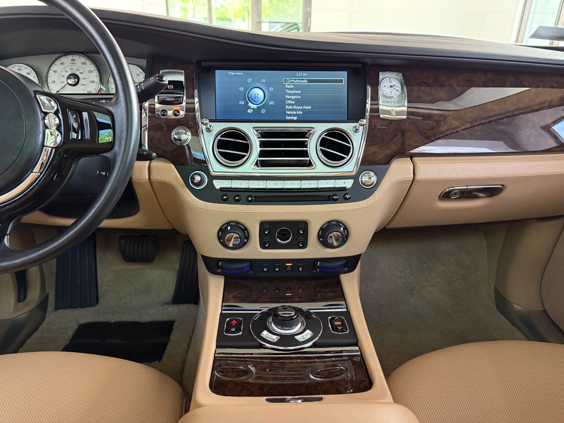 Used 2011 Rolls-Royce Ghost RWD image 36