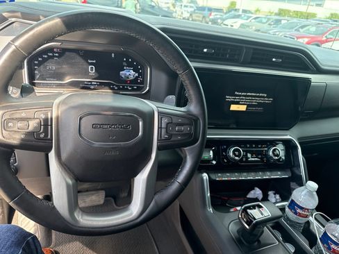Used 2024 GMC Sierra 1500 Denali w/ Technology Package AWD/4WD image 22