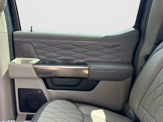 New 2027 Ford F350 Platinum w/ Platinum Plus Package AWD/4WD image 17