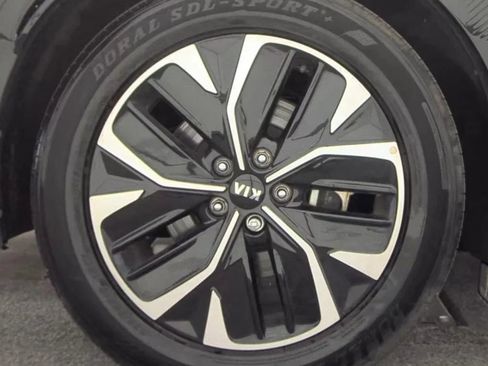 Used 2022 Kia EV6 Wind image 10