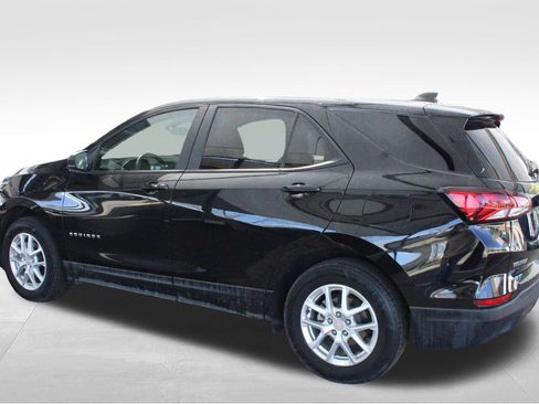 Used 2023 Chevrolet Equinox LS w/ LS Convenience Package AWD/4WD image 14