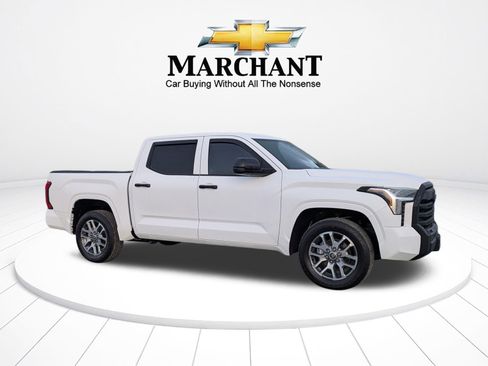 Used 2025 Toyota Tundra SR image 2