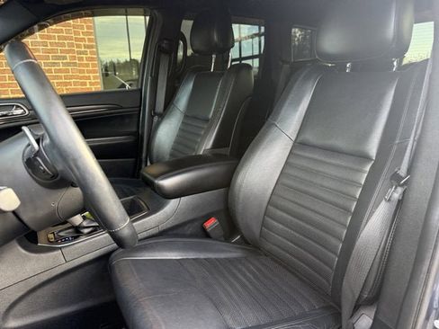 Used 2020 Jeep Grand Cherokee Limited X image 15