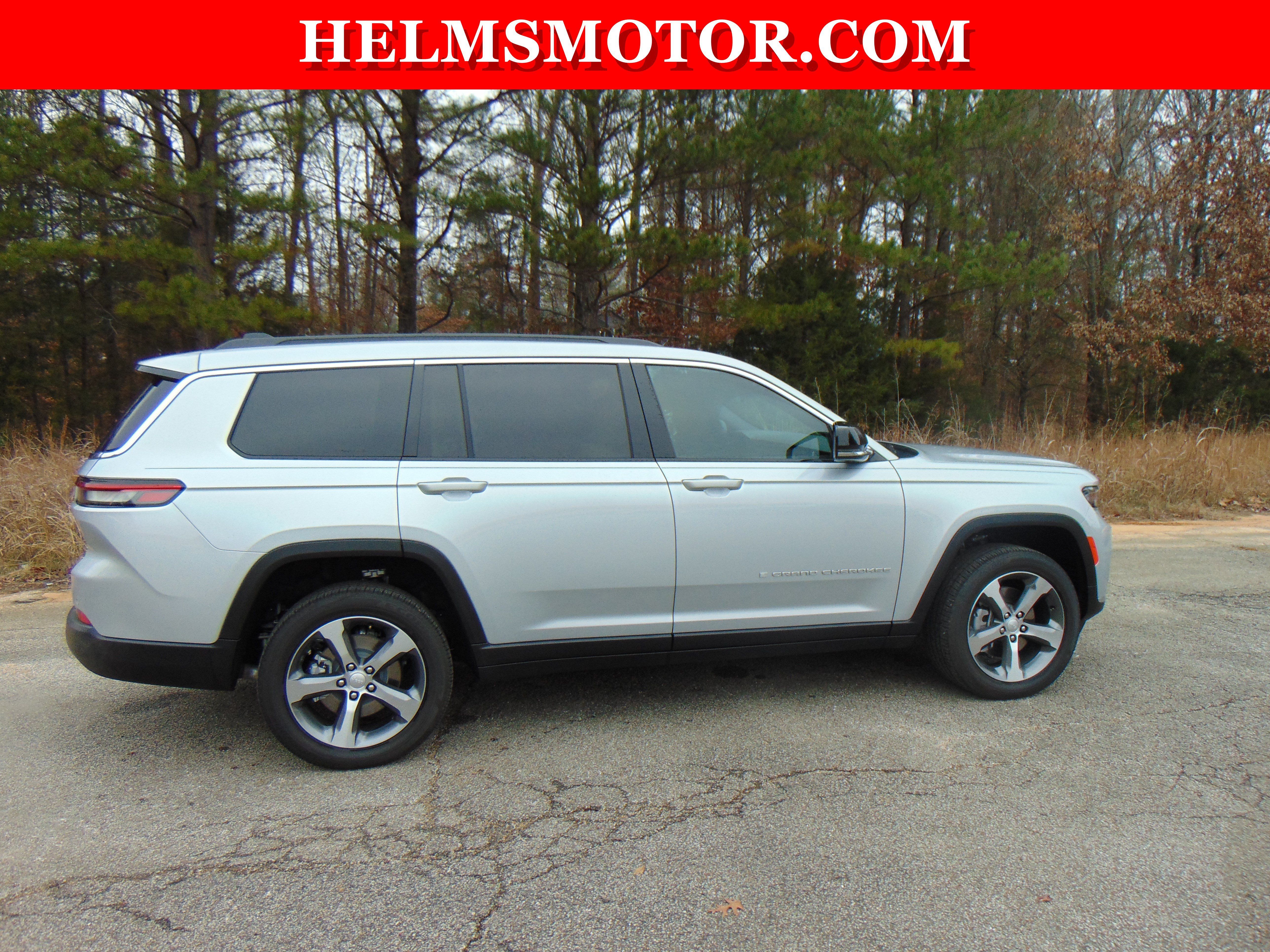 Used 2025 Jeep Grand Cherokee L Limited RWD image 12
